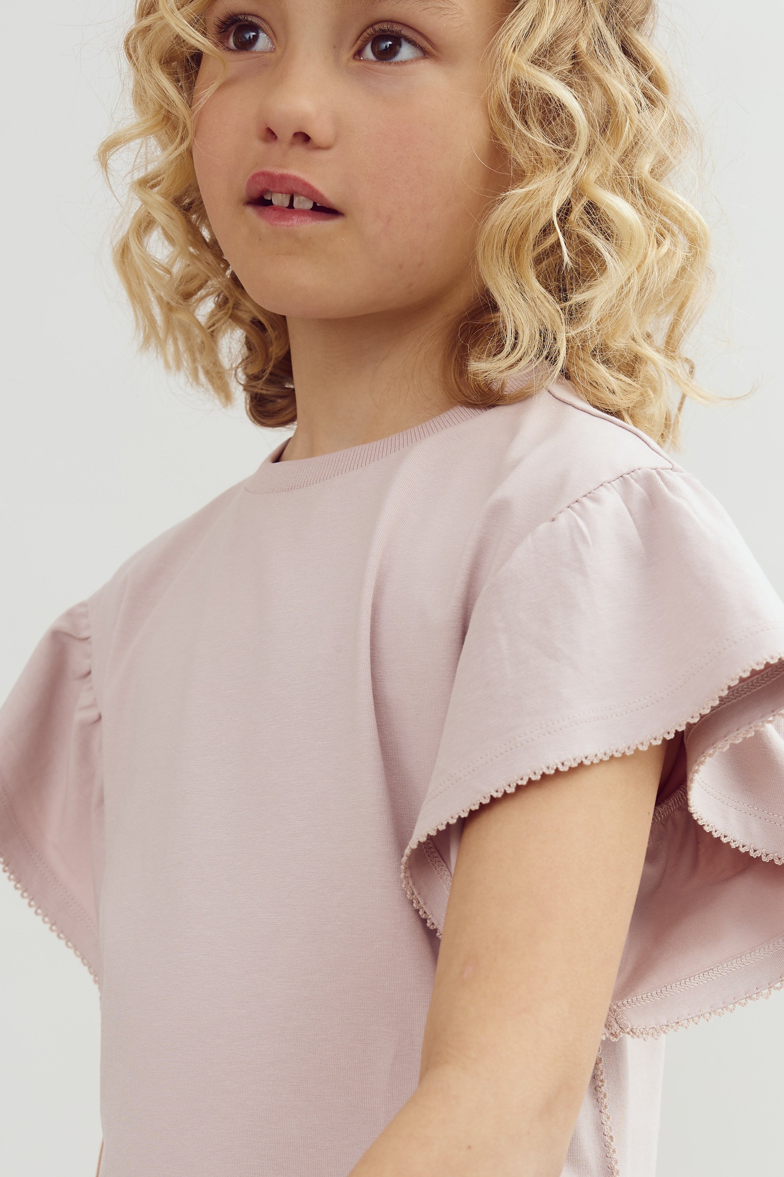 Ruffle Sleeve T-Shirt w. Picot stitch - Tween - Light Purple | 100385 Vilde